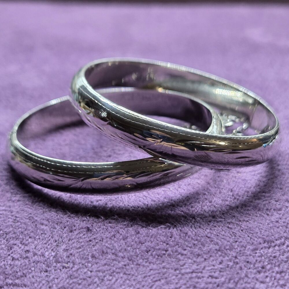 Sterling Silver Vintage Baby Hinged Bangle Bracelet Set Lovely Etched Design